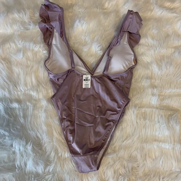 New Victoria’s Secret PINK, VS PINK one Piece Swimsuit Deep V Shine Ruffle Lilac - Picture 3 of 4